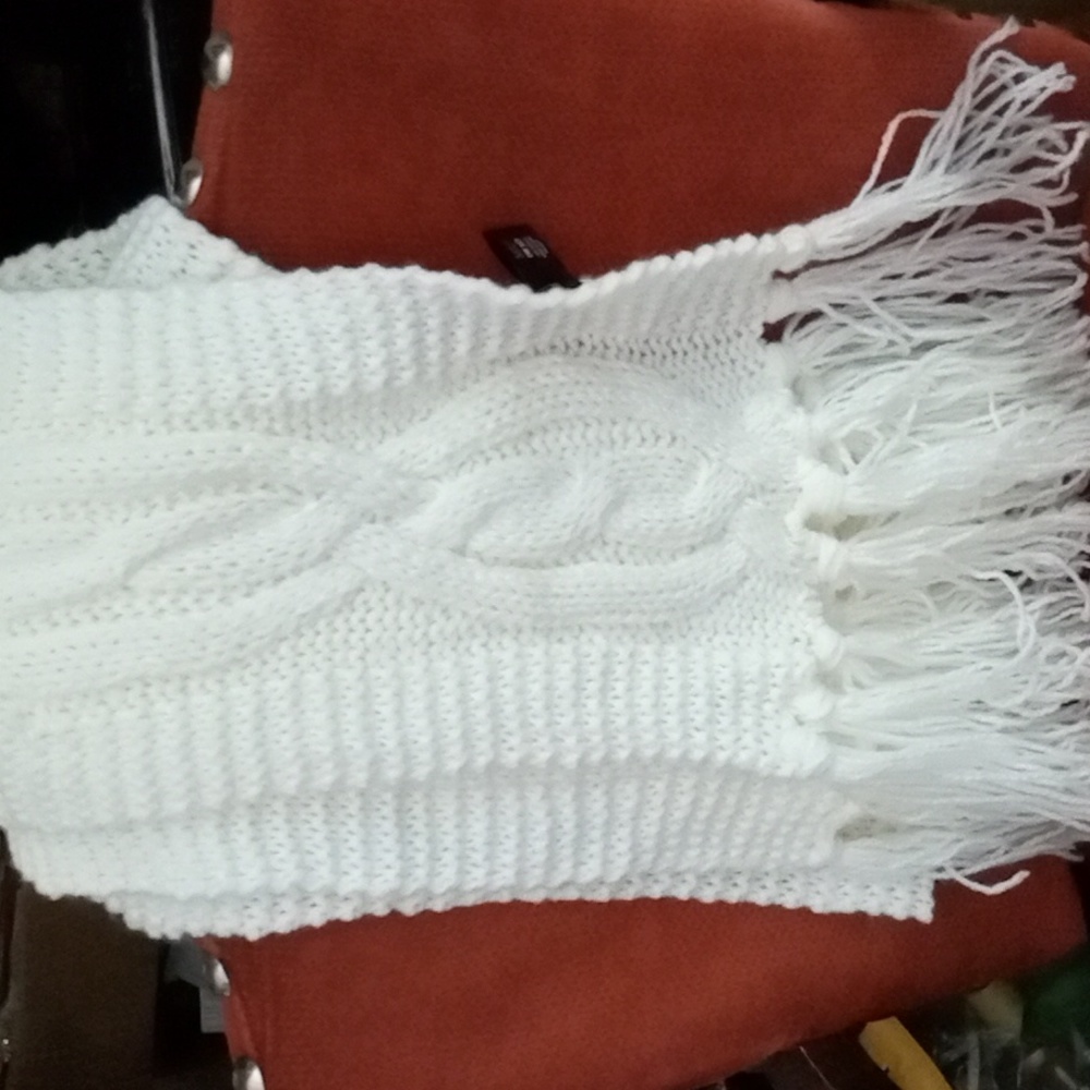 Mixit Winter White Infinity Scarf NWOT